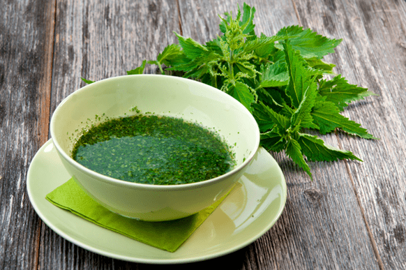 Nettle leaves infusion - folk medicine for diabetes